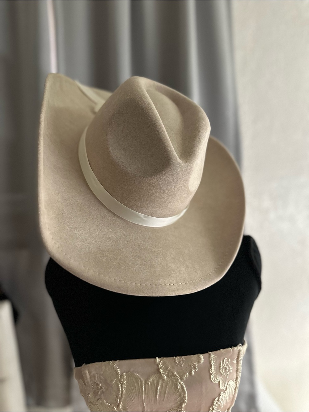 Windsor Cream Felt Western Hat with Satin Band